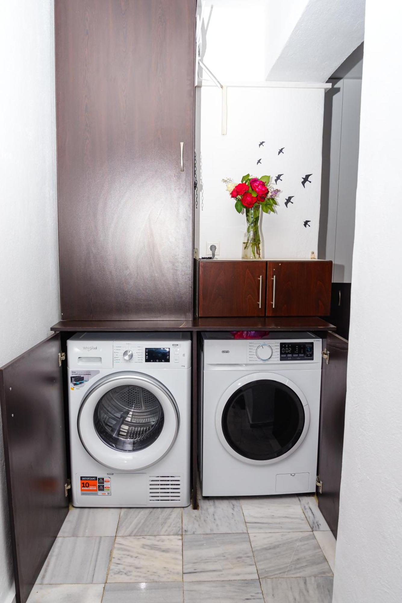 Emi'S House Apartment ซานธี ภายนอก รูปภาพ