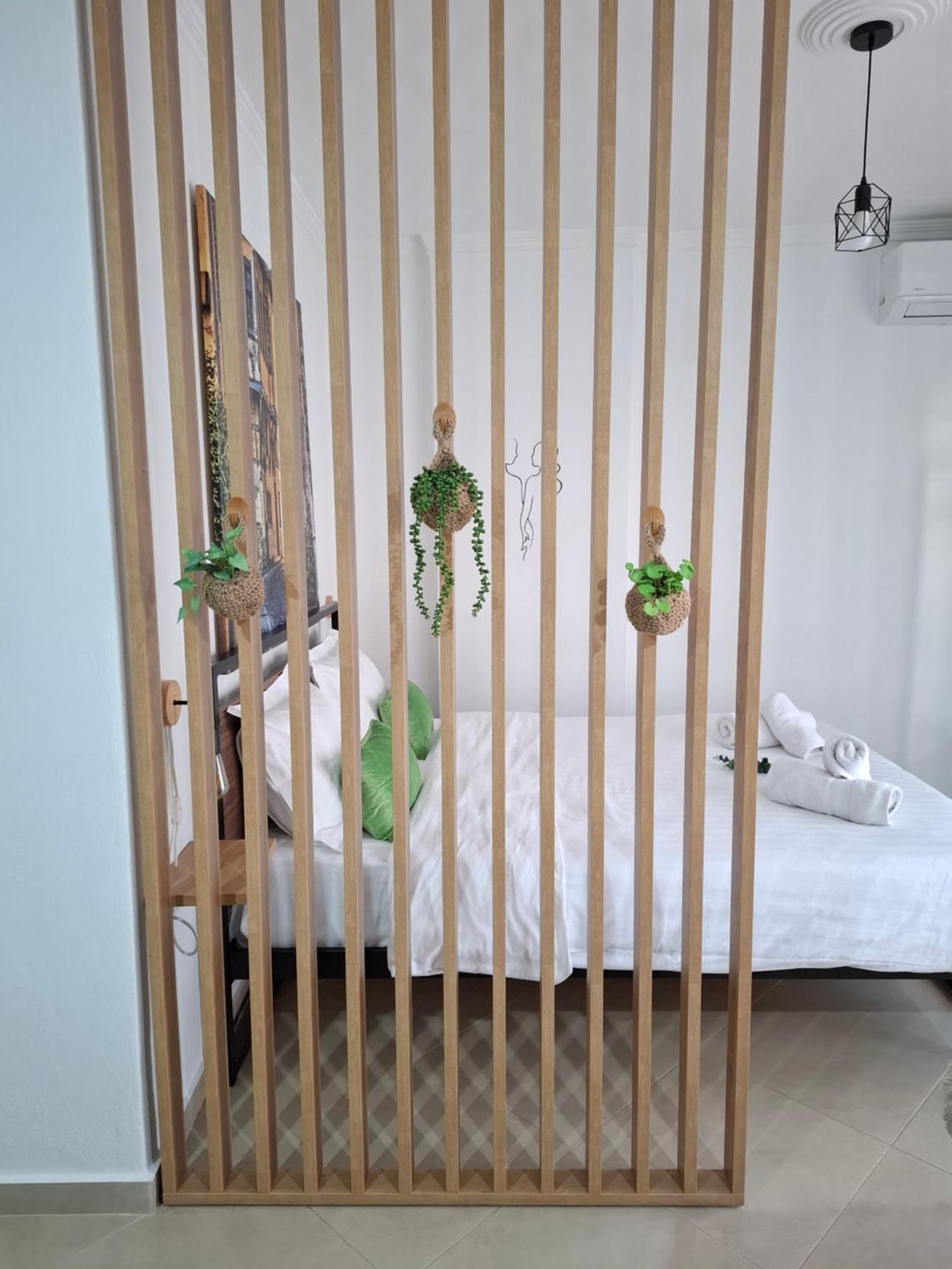 Emi'S House Apartment ซานธี ภายนอก รูปภาพ
